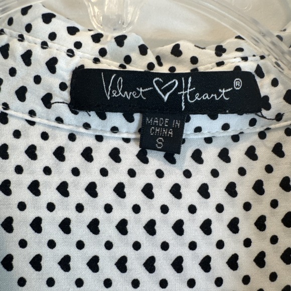 Love Heart Print Button Down Hi-Low Shirt Blouse Top - Picture 5 of 8